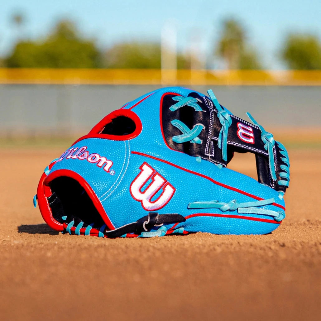 2027 A2000® 1786SS 11.5” Baseball Glove: WBG05601RT115 Equipment Wilson Sporting Goods 
