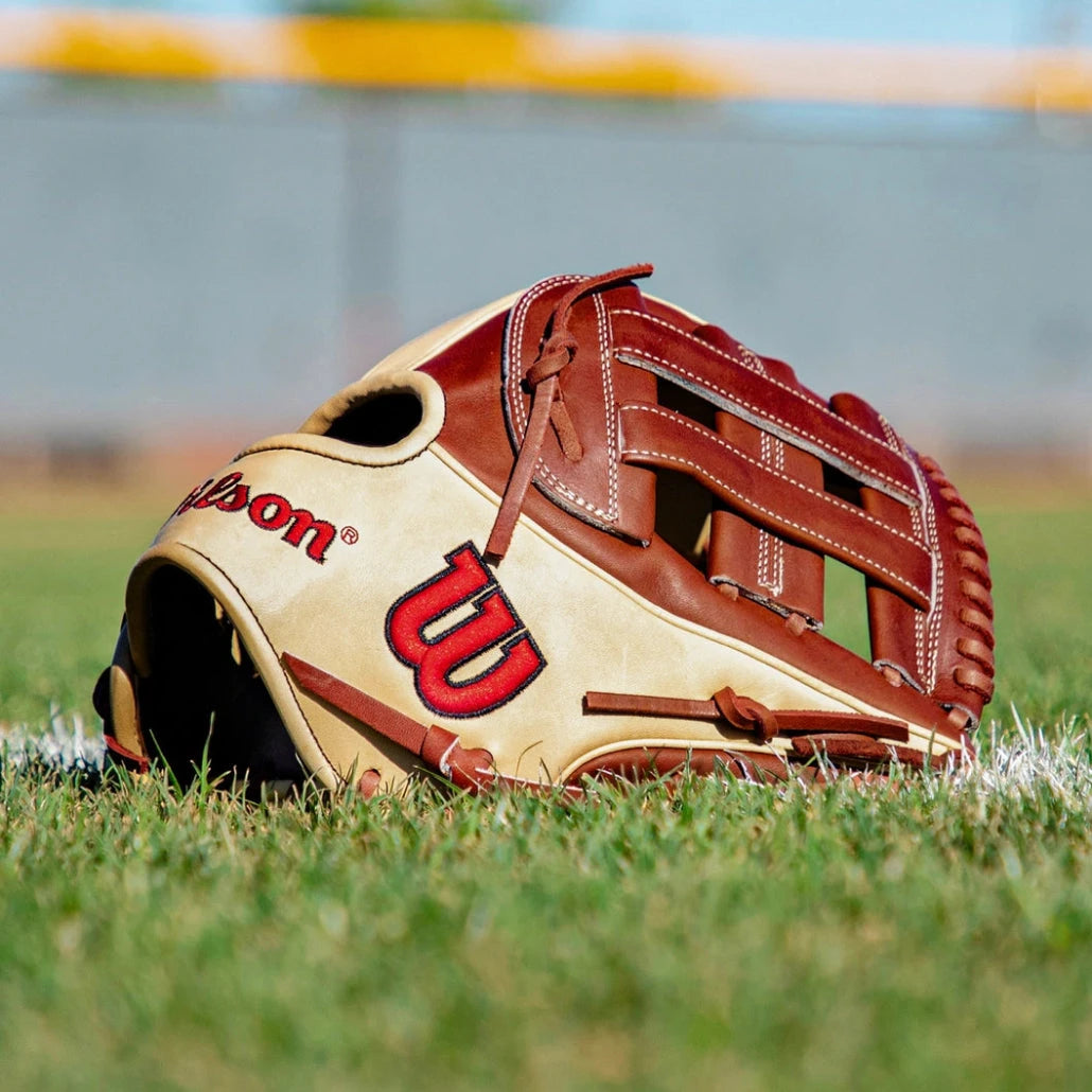 2027 Wilson A2K® DW5 12” Infield Baseball: WBG07801RT12 Equipment Wilson Sporting Goods 