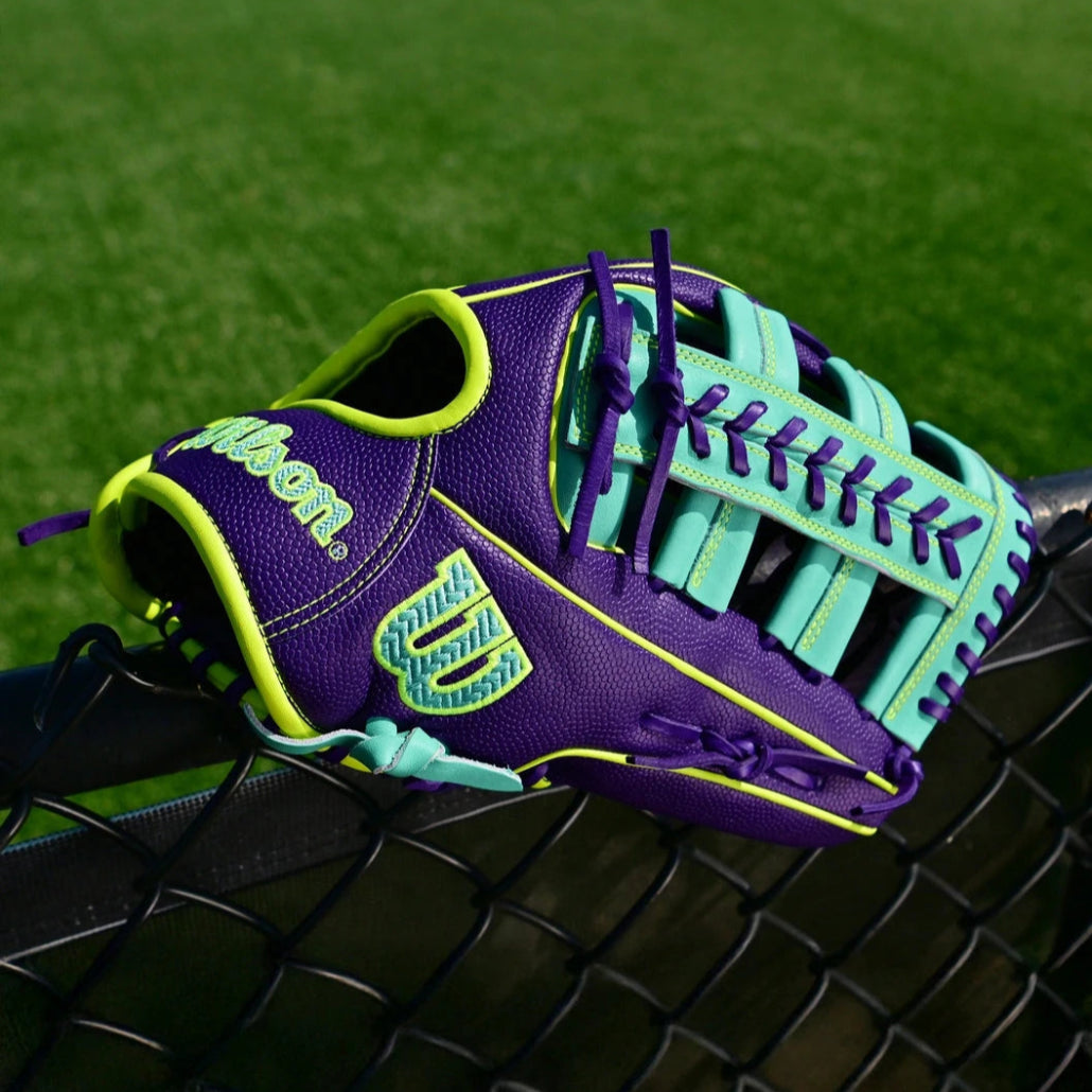 2025 Wilson Fall A2000® 1810SS 12.75”: WBW1034571275 Equipment Wilson Sporting Goods 