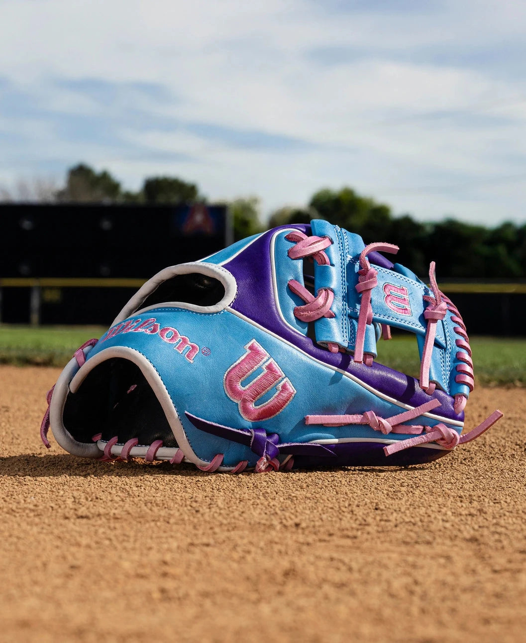 2026 Wilson Summer A2K® 1786 11.5” Infield Baseball: WBW104611115 Equipment Wilson Sporting Goods 