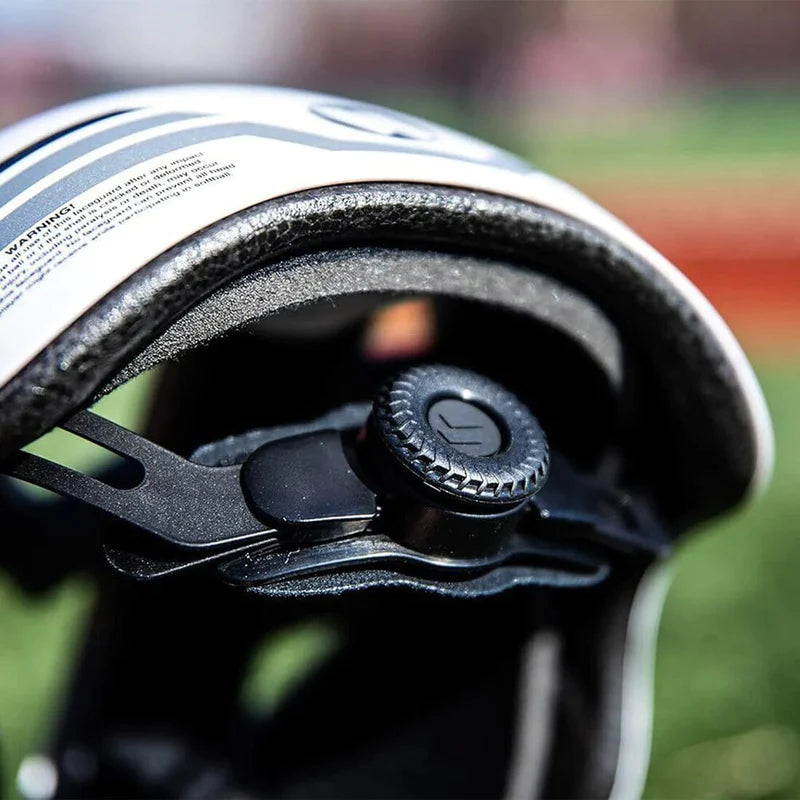 Worth Legit Protective Softball Pitcher&#39;s Mask: LGTPH Equipment Worth 