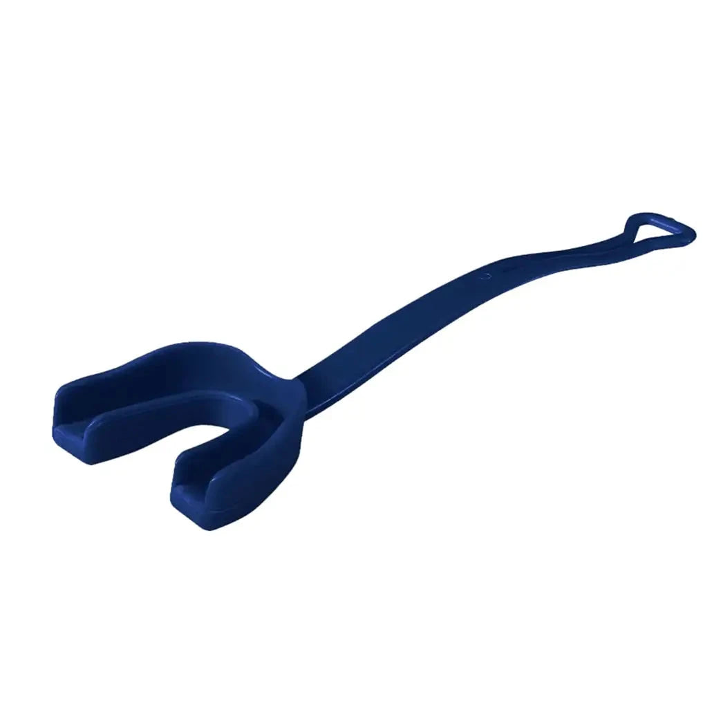 Mueller Adult Mouthguard: 131031BK Equipment Mueller Navy 