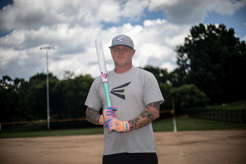 2026 Easton Power Brigade 1-Piece Loaded USSSA Slowpitch Softball Bat: ESU6PBWB1L