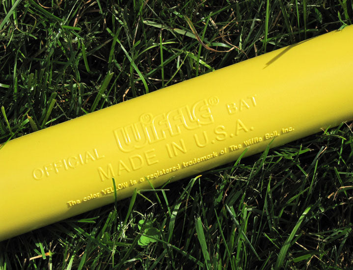 Wiffle® Ball & Bat Set: 1001 Balls Wiffle Ball 